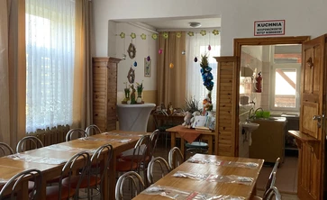 Jadalnia przygotowana do warsztatów wielkanocnych